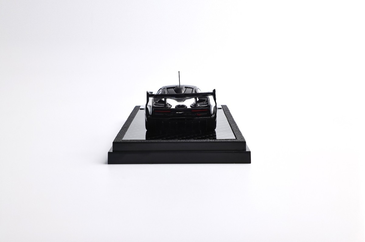 LCD MODELS LCD64024 1:64 MCLAREN SENNA GTR (WHITE) DIECAST