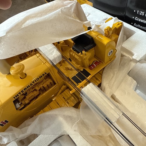 Cingolato 1:25 International Harvester TD-25 con braccio laterale - 1° marcia 40-0126 - Foto 5 di 13
