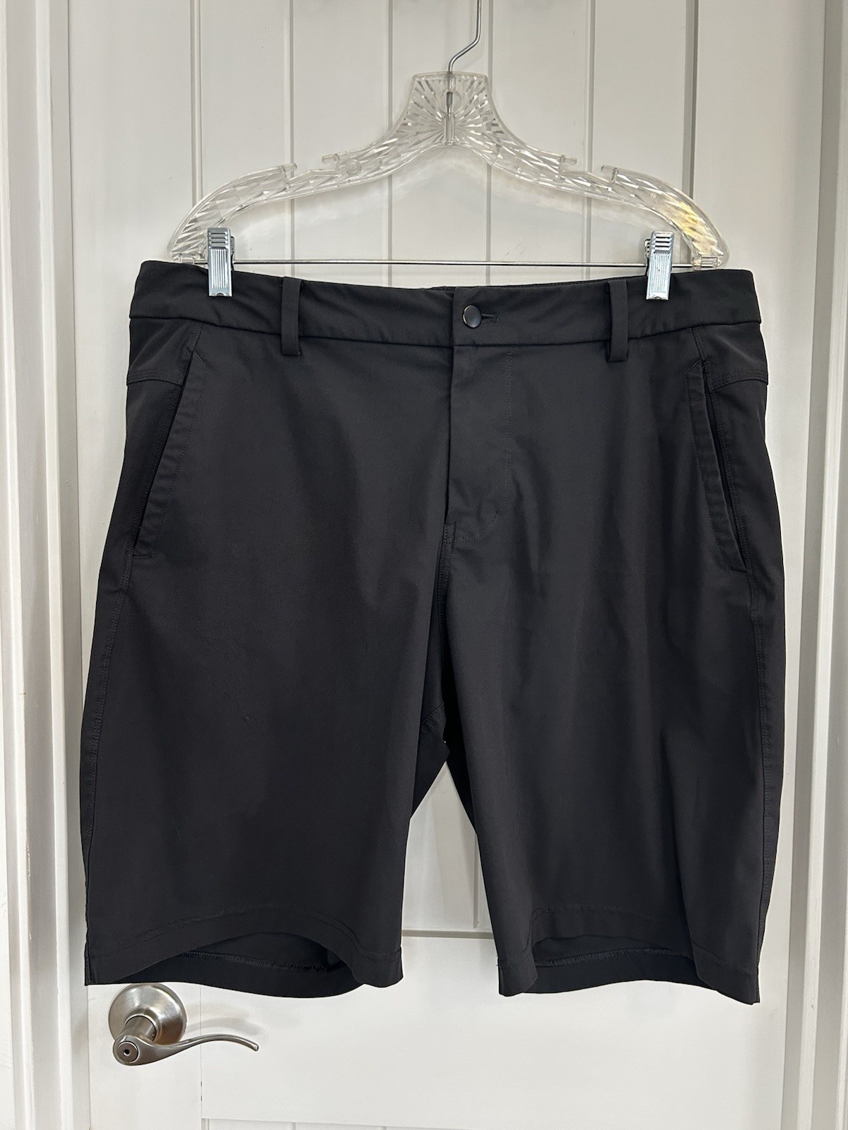 Lululemon Men’s Charcoal Gray Shorts Golf Size 38
