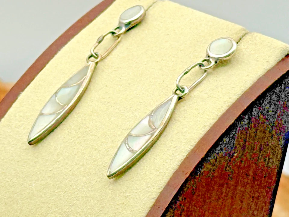 Pendientes colgantes Navajo vintage de plata esterlina madreperla--TB565,25 Foto 3 de 4