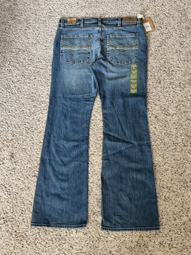 Cody James Jeans Mens 38x34 Blue Relaxed Boot Cut Light Medium WASH Denim - Picture 4 of 16