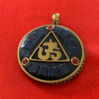 OM Aum Ohm Lapislazuli Koralle Obsidian Kreis Medaillon Antik Gold Anhänger 