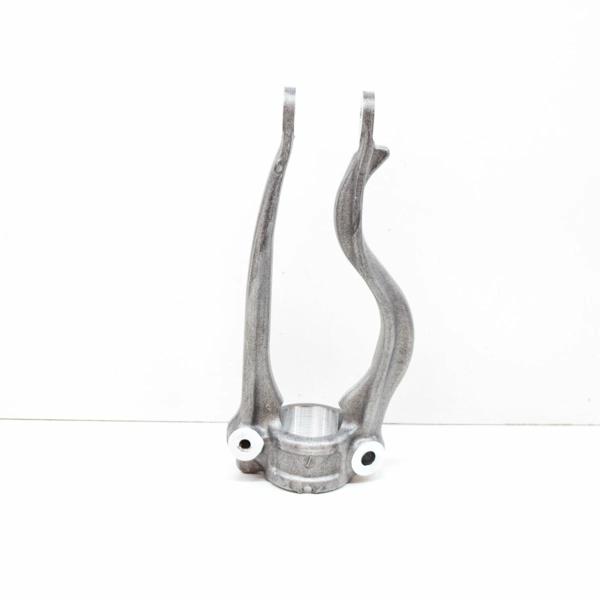 PORSCHE MACAN MK2 Front Right Lower Shock Mount Fork 95B413038C 