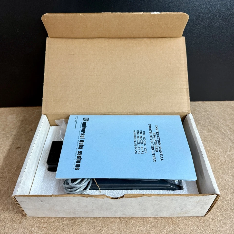 Vintage Universal Data Systems Coupler 1001F Early Modem Computing Technology - Image 2 of 4