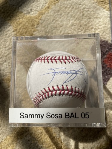 Sammy Sosa Signed Official MLB Baseball PSA guarantee - Chicago Cubs