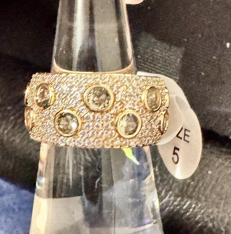 Bomb Party Ring I Am The Moment RG51550 Diamond CZ  Band In Gold Plating SZ 5 