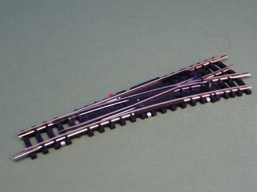 Minitrix 14939 Weiche Rechts m. polarisietem Herzstück Top Zustand 1:160 NB154 - Bild 2 von 2