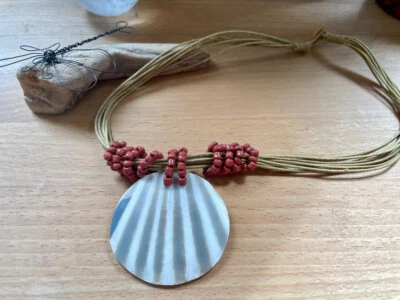 🐚 Blogger Kette Muschel Keramikperlen Ethno Strand 47cm Handgefertigt Unikat - Bild 1 von 4