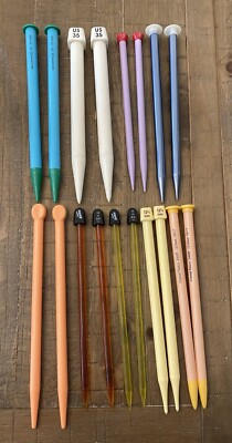 Lot Of 18 Knitting Needles Boye Red Heart Susan Bates