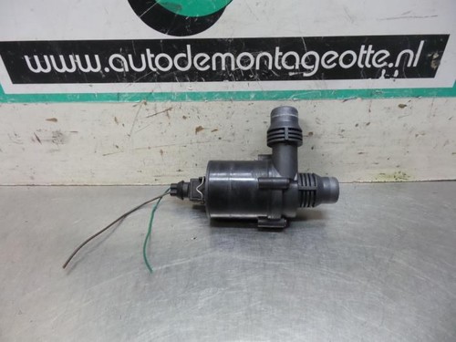 Zusatzwasserpumpe BMW X5 E53 70207814 P14814726