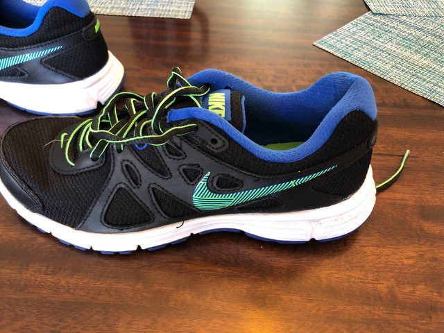 nike revolution 2 blue