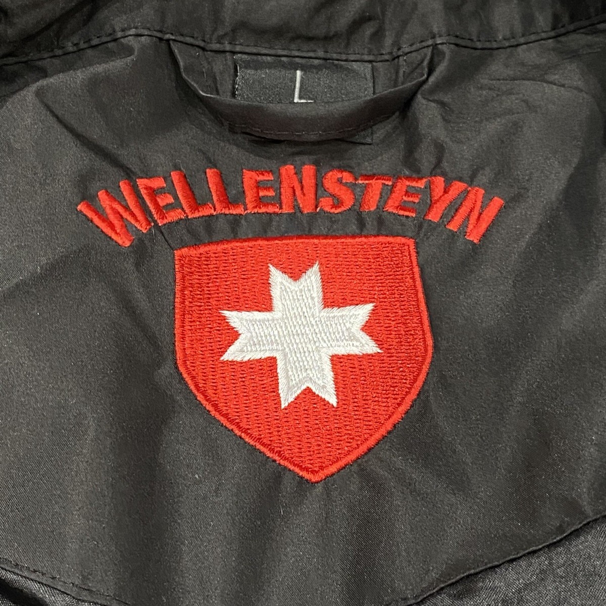 Wellensteyn Jacken Wellensteyn Emblem Wellensteyn Rotes Logo - Main Image
