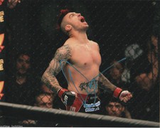UFC Ultimate Fighting Championship Dan Hardy Autographed Signed 8x10 Photo COA D