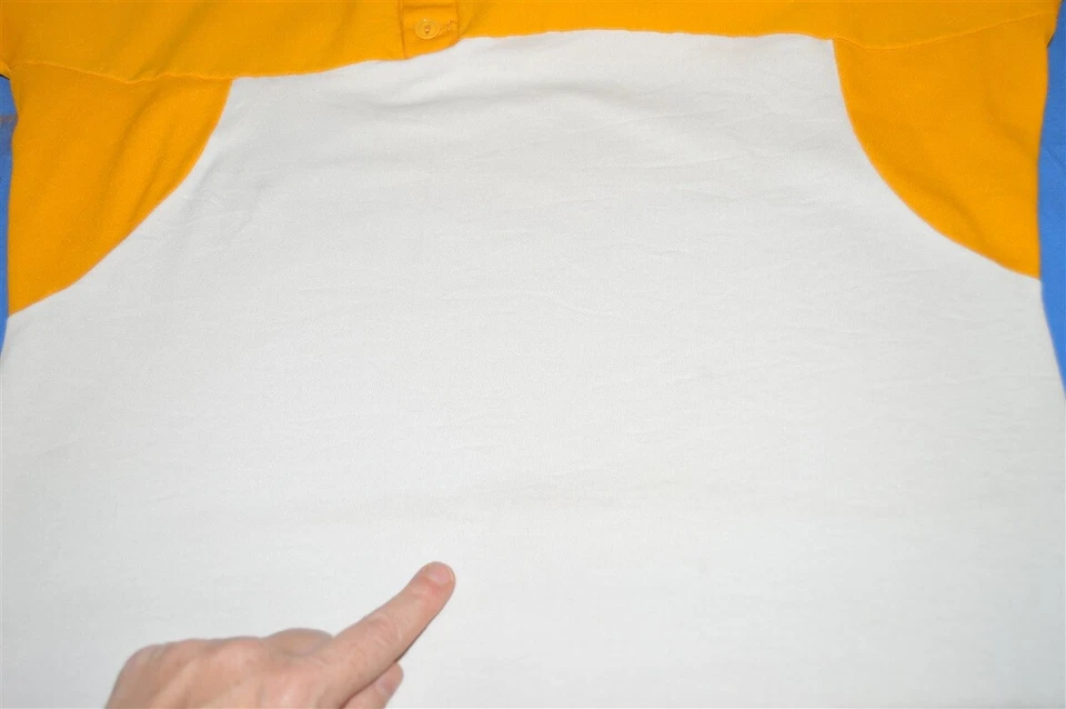 Camiseta vintage años 70 RUSSELL ATLÉTICA BLANCA AMARILLA OFF CENTER JERSEY EN BLANCO M Foto 4 de 4