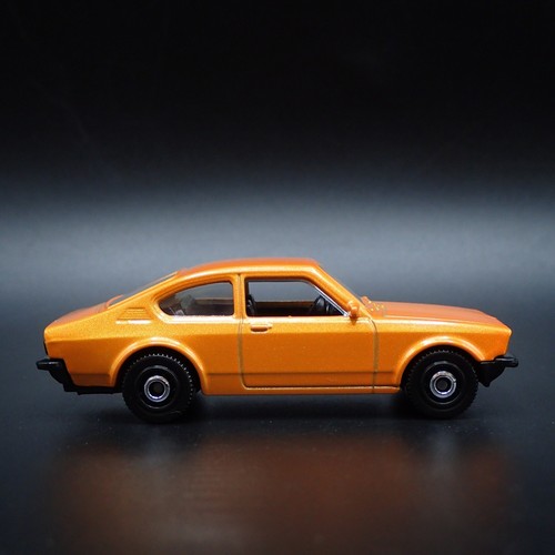 1973-1979 OPEL Kadett Coupé 1:64 Escala Coleccionable Maqueta Modelo Fundido De - Imagen 3 de 7