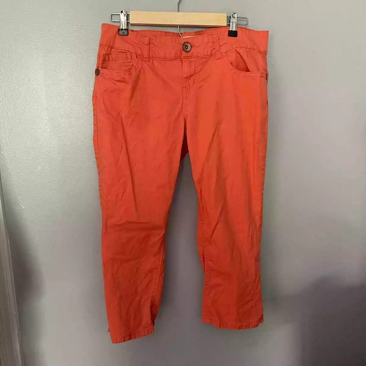 Rewind burnt orange cargo style capri pants 13