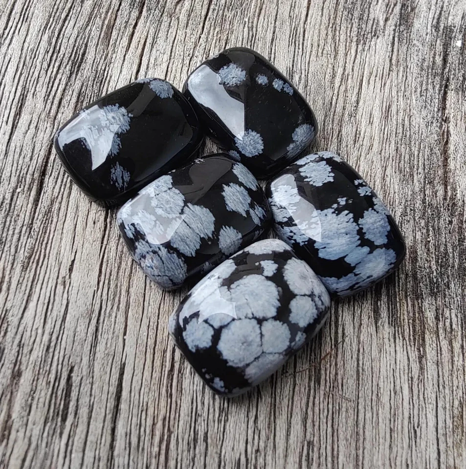 CABOCHÃO OBSIDIANA FLOCO DE NEVE NATURAL FORMA DE ALMOFADA RETANGULAR PEDRA PRECIOSA - Imagem 2 de 4