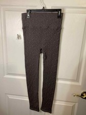Women  s gray leopard print leggings size M/L NWT