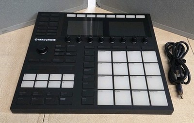 Native Instruments MK3 USB MIDI Controller + Drum Machine Sampler Studio