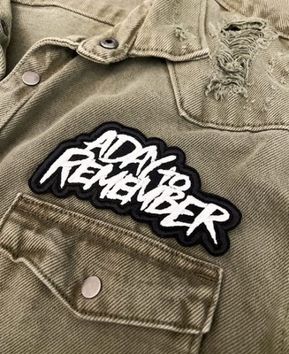 Premium A Day To Remember bestickter Aufnäher Bügelbild Aufnähen Rockband - 3 Größen
