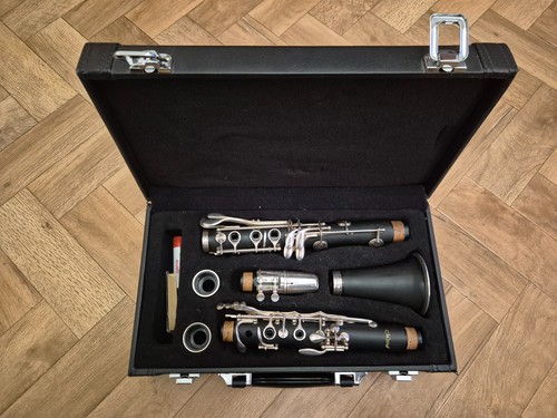 Mistral Clarinet with case