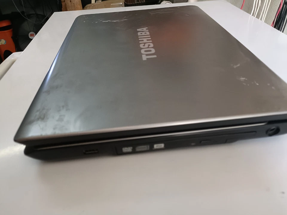 PC Computer Portatile Toshiba Satellite Pro L300 - Immagine 3 di 4