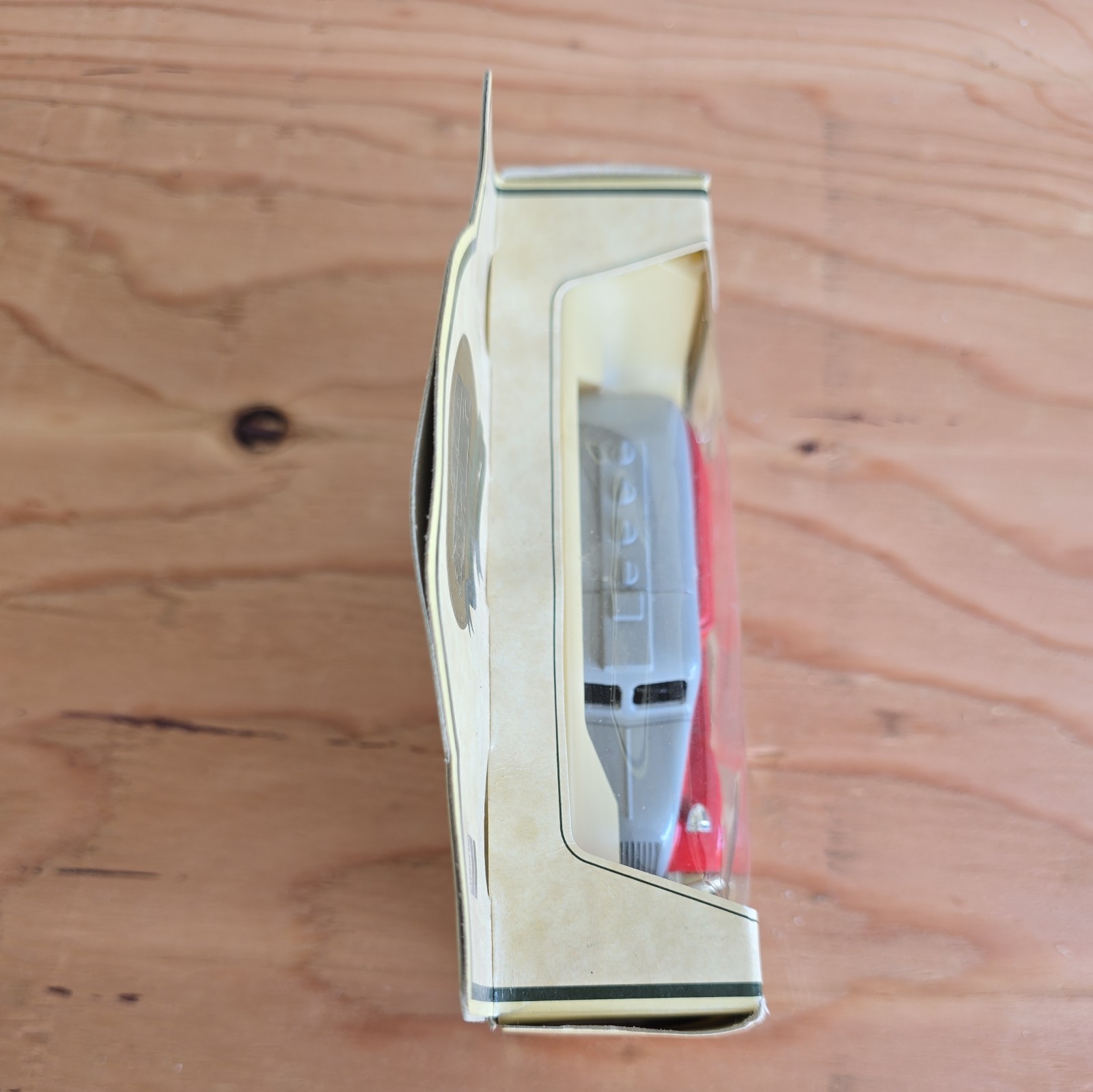 Chevron Commemorative Metal Diecast Standard Oil Truck