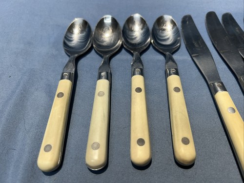 Vintage 11 Piece Mardi Gras Plastic Handle Stainless Steel Flatware Pieces Set - Afbeelding 2 van 14
