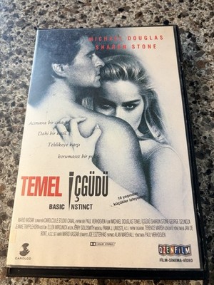Basic Instinct, Rare Turkish Edition VHS. Never Watched ￼