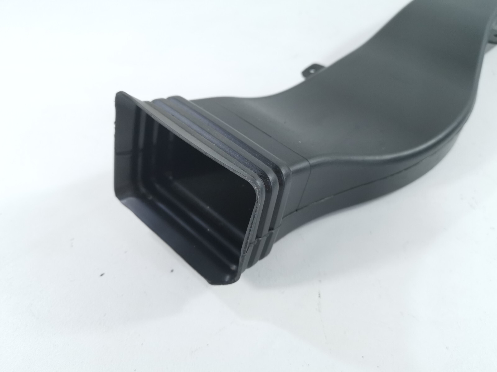 14-19 MASERATI QUATTROPORTE S CENTER CONSOLE AIR HOSE PIPE 105157436