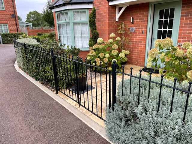 Top Fence Railing 900mm HIGH BALL TOP METAL FENCING/RAILINGS RAILING | eBay UK