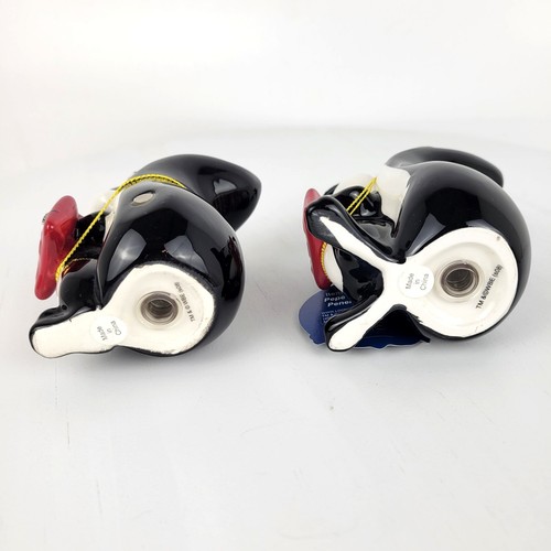 Pepe Le Pew Penelope Skunk Magnetic Salt & Pepper Shakers Looney Tunes Warner Br - Picture 11 of 14