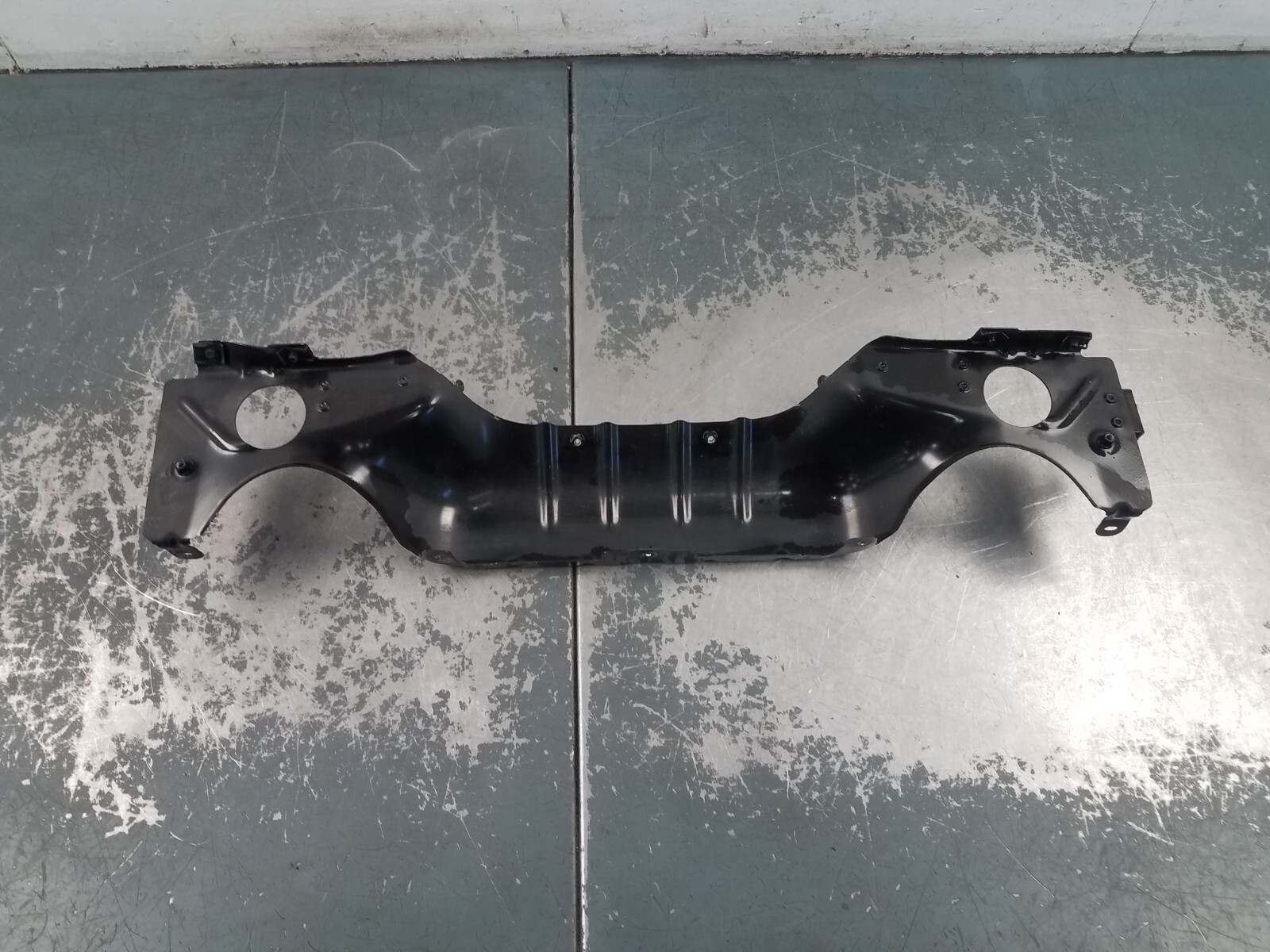 2021 McLaren 765LT Front Metal Support Bracket #5537 C7