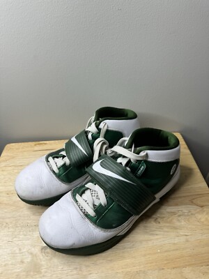 Nike Air Max Witness Zoom Lebron Soldier 407630-107 Mens Size 11 Green  White