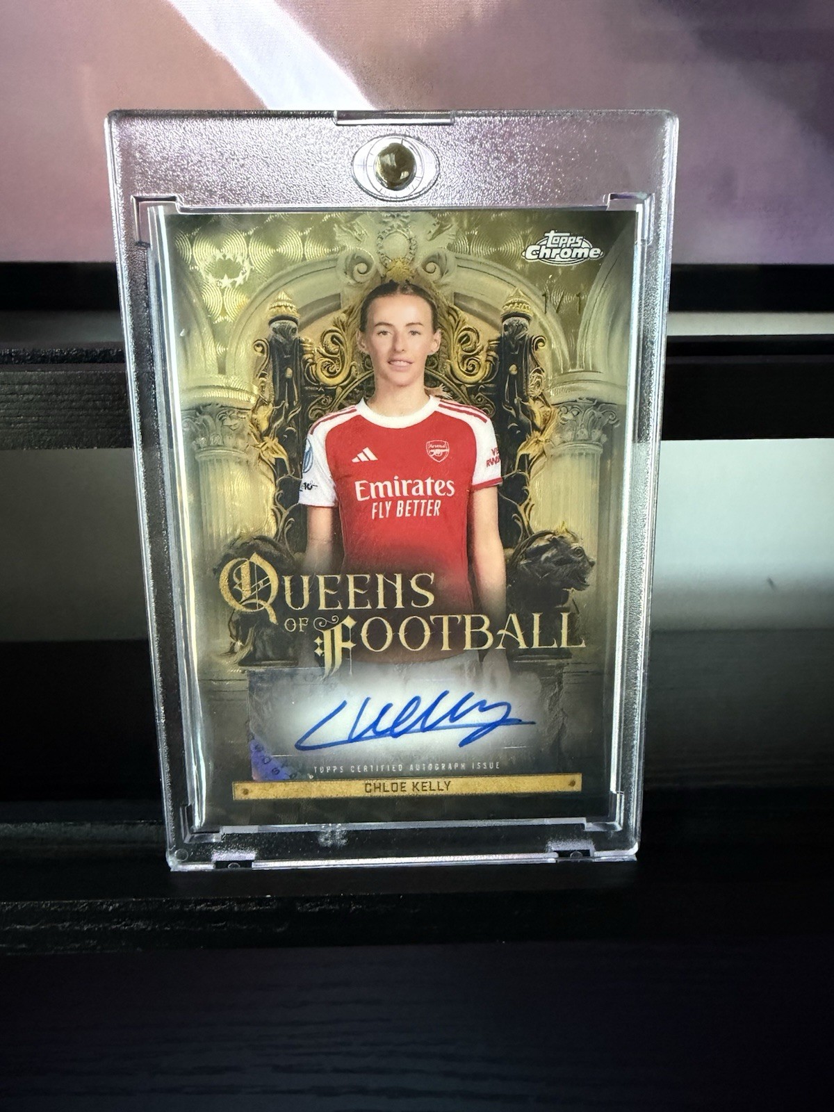 Topps Chrome UWCL 2025/26 Chloé Kelly Queens of Football Auto Superfractor 1/1