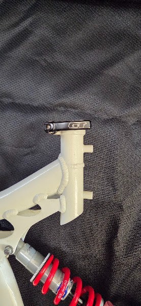 1999 GT XCR 3000 Medium Frameset With Shock