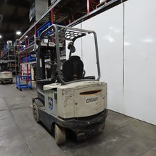Crown FC4515-50 Elektro-Gabelstapler 48V 5000Lbs, 240