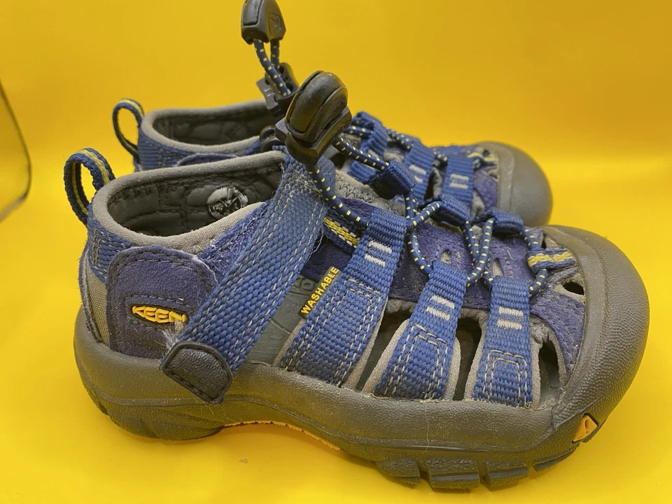 Zapatos sandalia Keen para niños talla 9 Foto 3 de 4