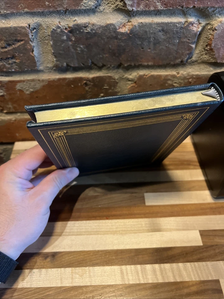 The Old Man and The Sea Ernest Hemingway Franklin Library 1985 Leather Edition - Image 4 of 4