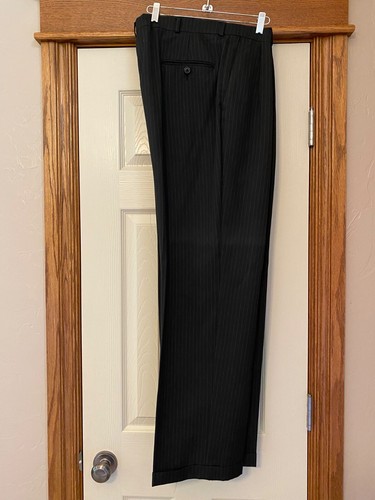 Haggar Mens Black Striped Suit 2 Button Jacket 46R / Pant 36x32 Pleated Cuffs - 第 8/13 張圖片