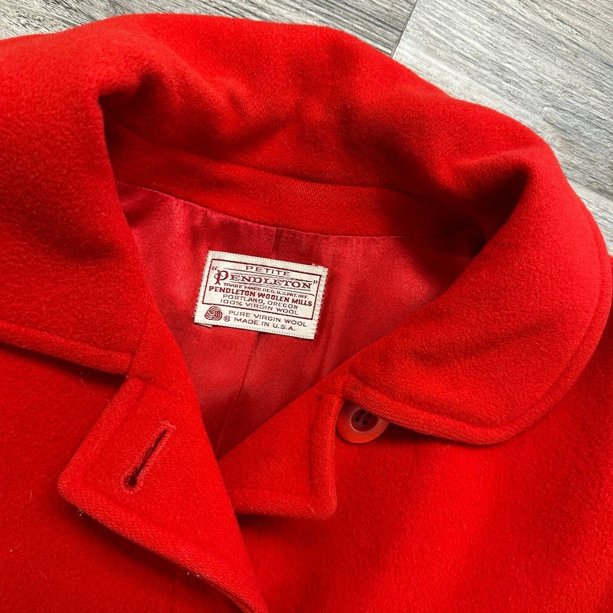 Vintage 80s Pendleton Petite Red Women's XL Wool Collared Vintage 80s Pendleton Petite Red Women's XL Wool Collared