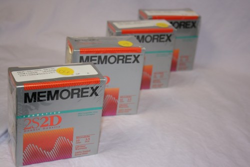 Lot of 4 Museum Quality 3.5in 2S/2D Microdisks
