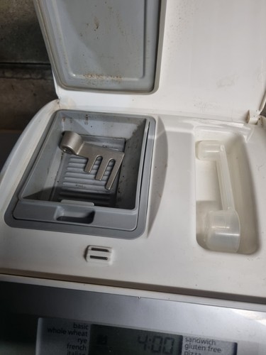 Panasonic Automatic Bread-maker with Raisin Nut Dispenser SD-255 White TESTED - Picture 3 of 3