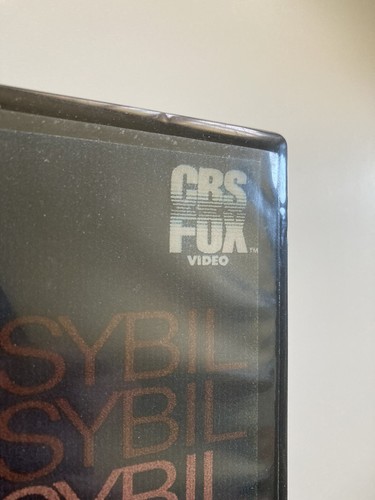 Sybil 1977 Movie VHS & Novel by Flora R. Schreiber Sally Field True Story Lot2 - Picture 4 of 10
