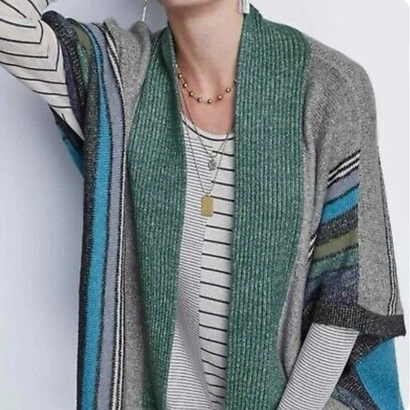 CAbi 3846 Windchill Wrap Turquoise Green Gray Black Poncho Sweater Sz M/L