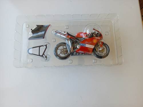 Minichamps 1 12 DUCATI 998R SUPERBIKE 2002 RUBAN XAUS - Picture 1 of 5