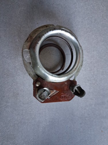 VW T1 kaefer Typ3 Transporter -67 > HELLA LAMPENHALTER für asym. Scheinwerfer