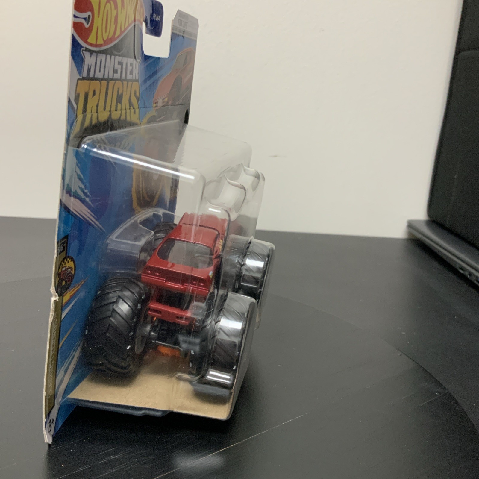 Picture 3 of 10