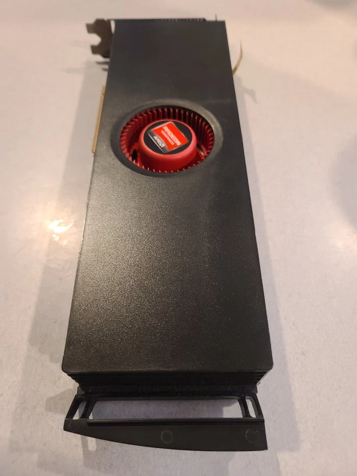 AMD Radeon HD 6990 4GB Dual GPU Video Card 102C2060200 000001 RARE/Vintage - Image 2 of 4