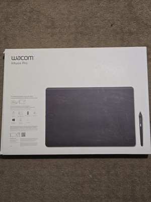 Open Box Wacom Intuos Pro Large Graphics Tablet (PTH-660) w/ Pro Pen 2